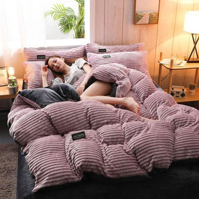Jogo de Roupas de Cama em Veludo Home™ - Casa Amarela